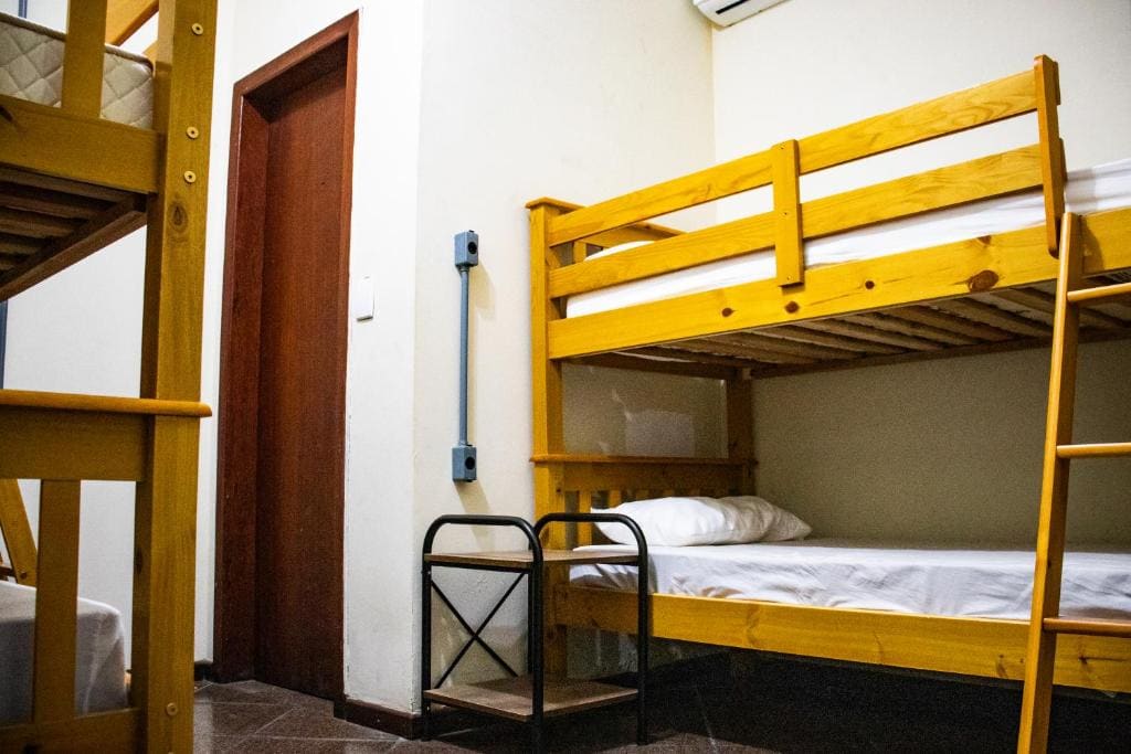 Quadruple Room with Private Bathroom room - Image 2