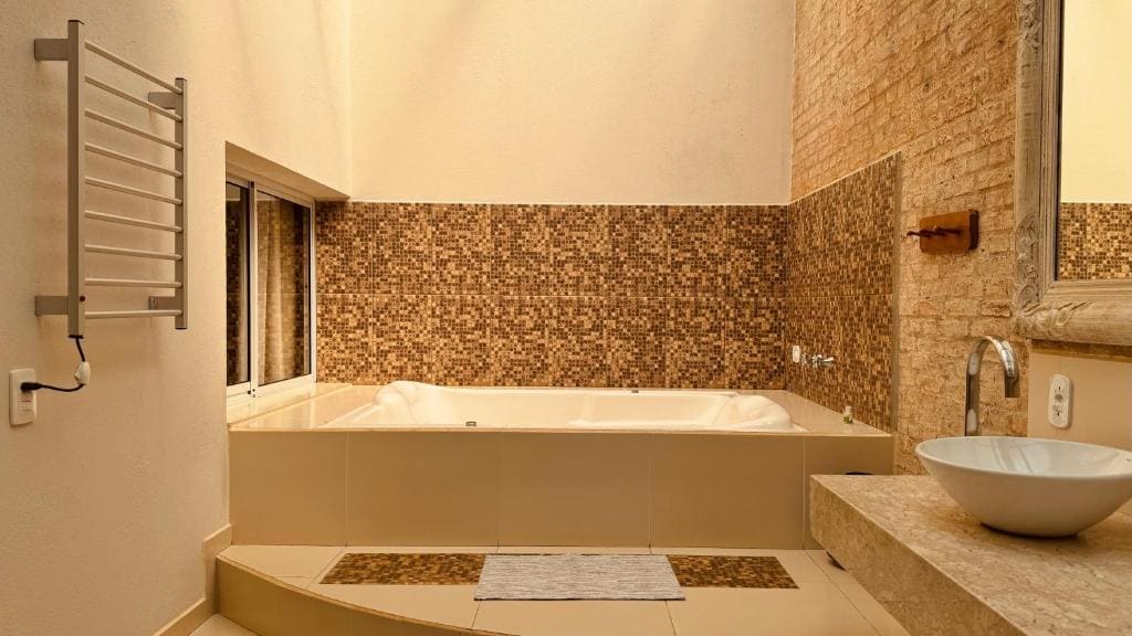 Deluxe Chalet room - Image 3