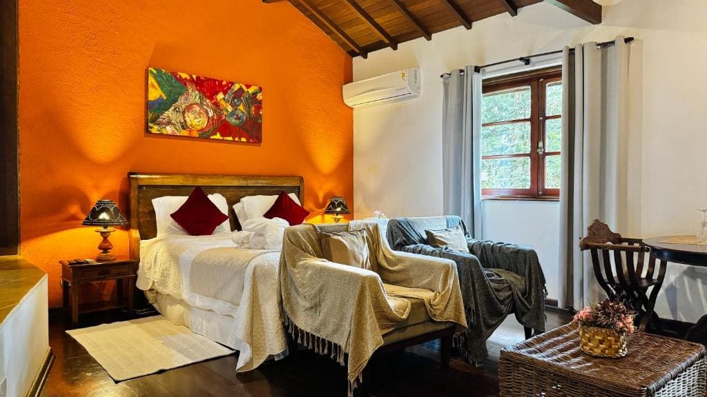 Premier Chalet room - Image 1