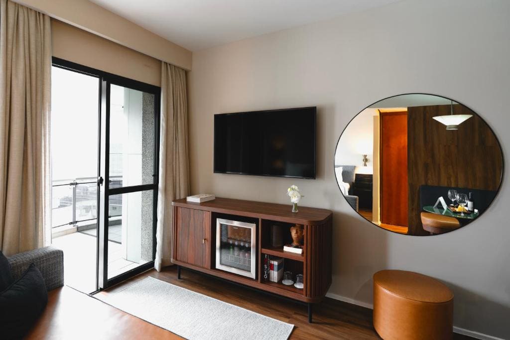 Executive Suite room - Image 2