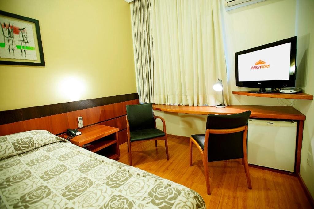 Deluxe Double or Twin Room room - Image 2