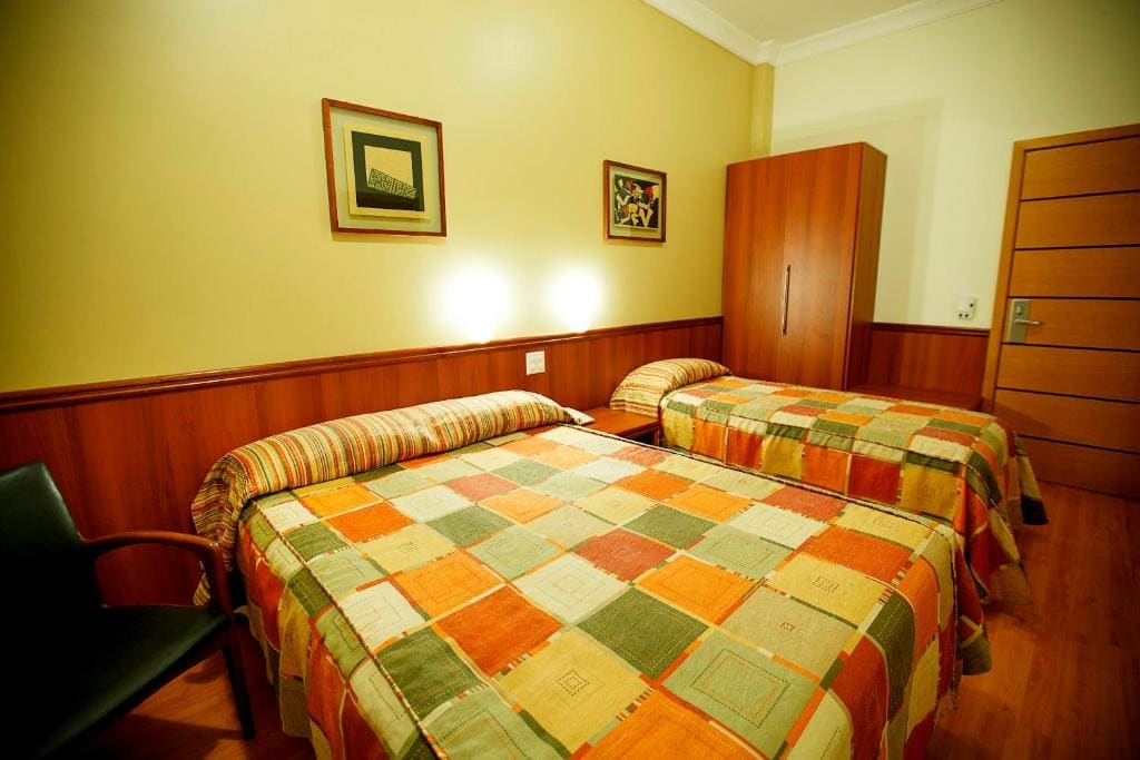Standard Triple Room room - Image 1