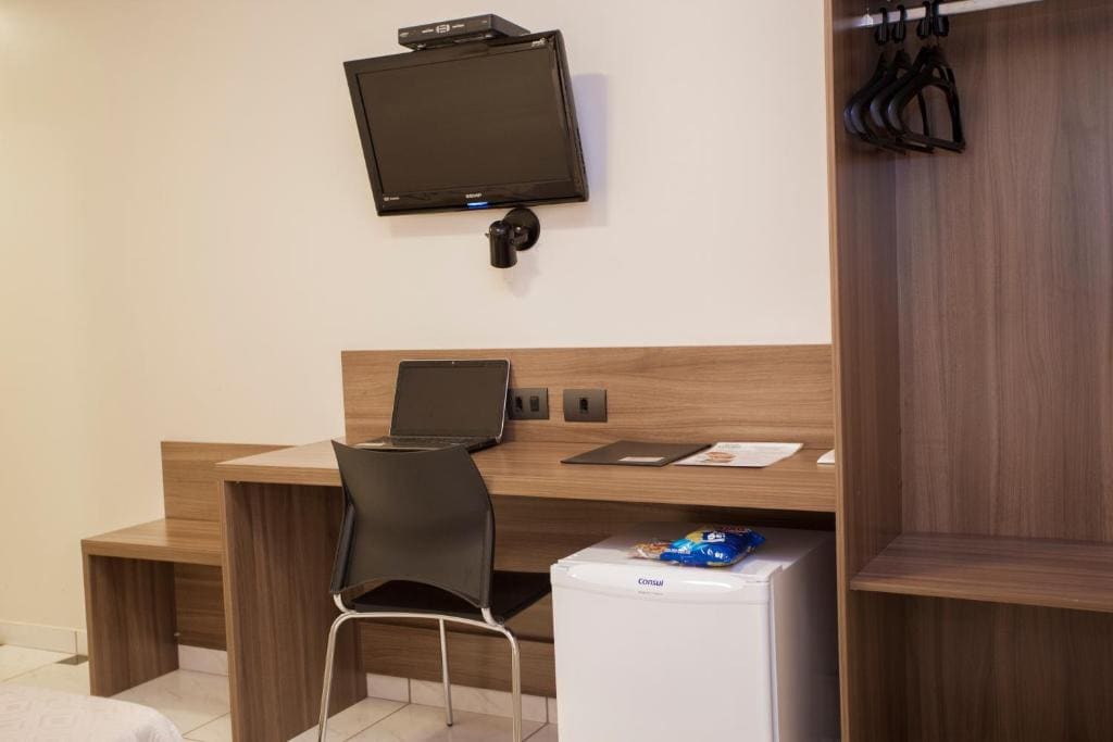 Premium Triple Room room - Image 3