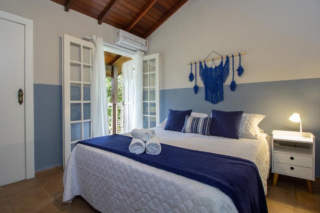 Double Room with Balcony room - Image 3