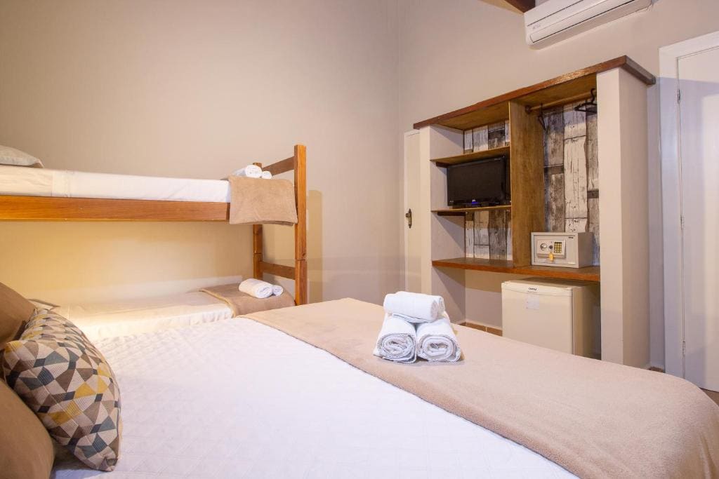 Suite with Pool View room - Image 1