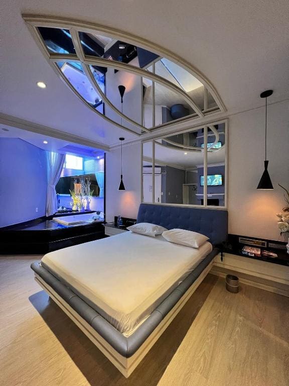 Suite room - Image 2