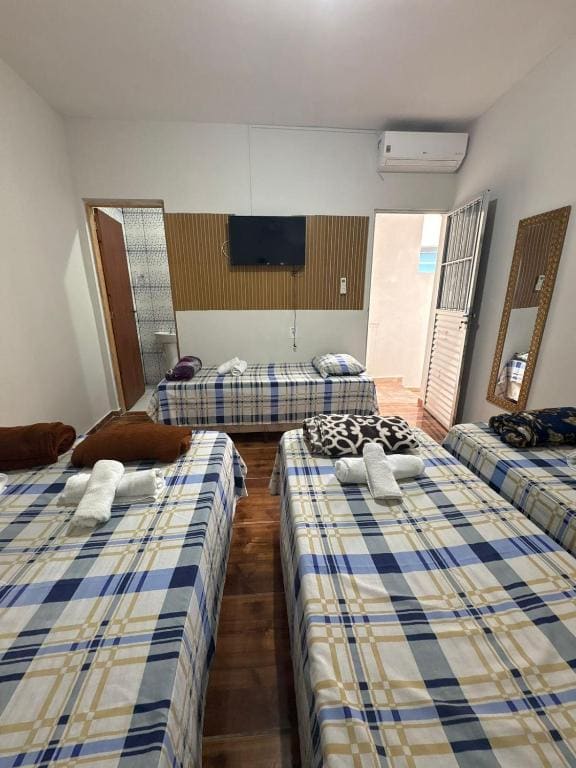 Family Room room - Image 3