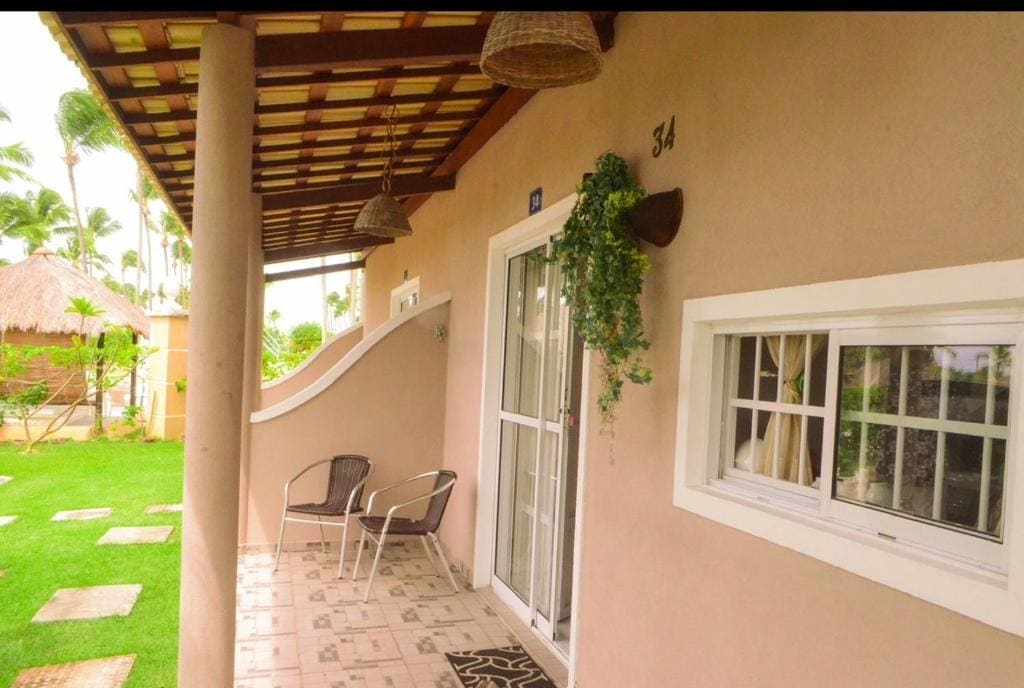 Room room - Image 1