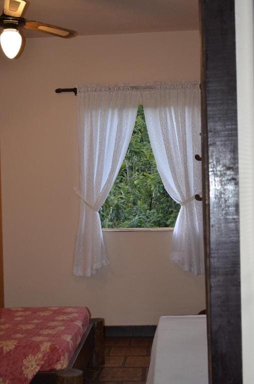 Double Room with Private Bathroom room - Image 2