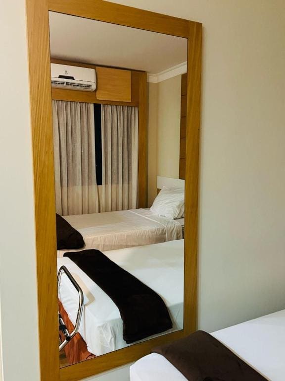 Deluxe Family Room room - Image 1