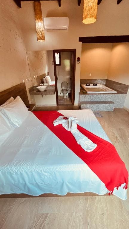 Suite with Spa Bath room - Image 2