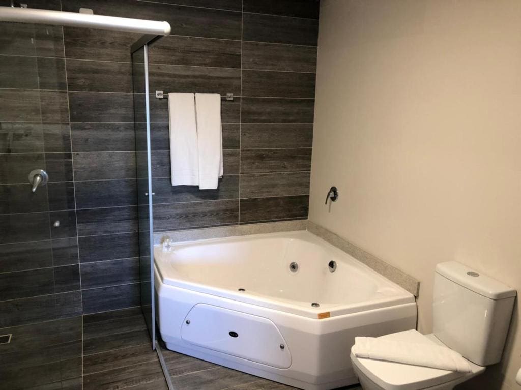 Suite room - Image 1