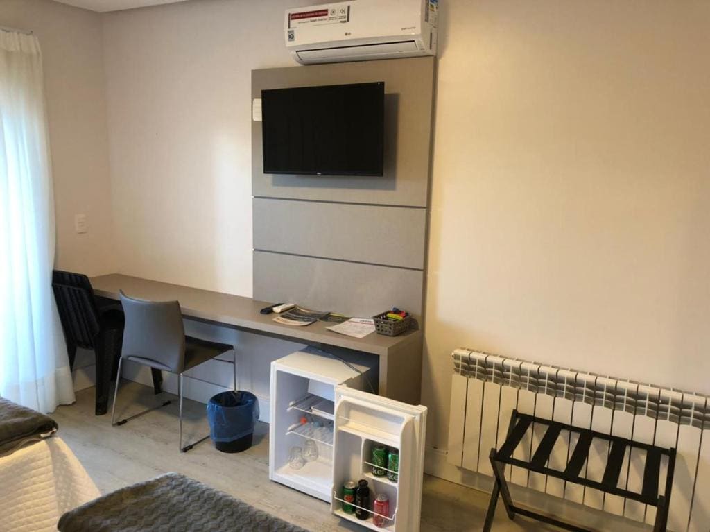 Superior Twin Room room - Image 3