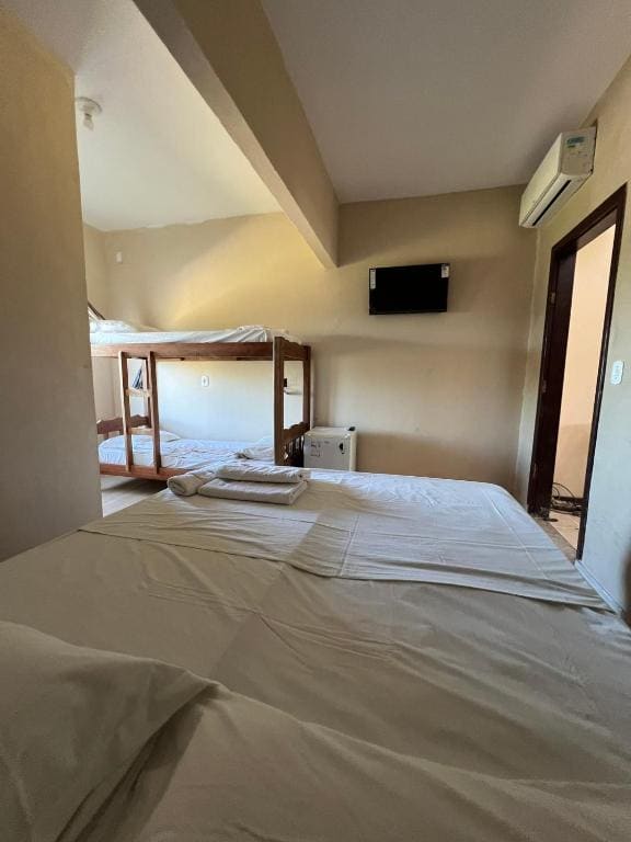 Double Room with Sea View room - Image 2