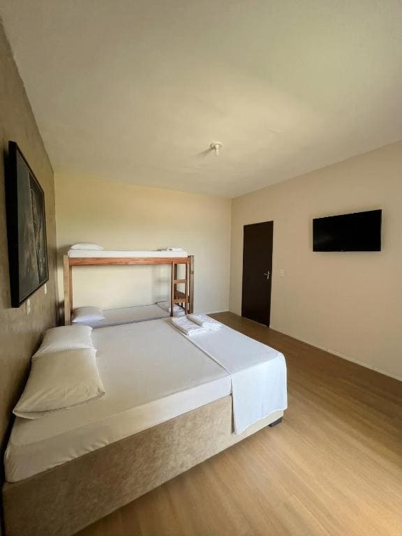 Quadruple Room with Sea View room - Image 3