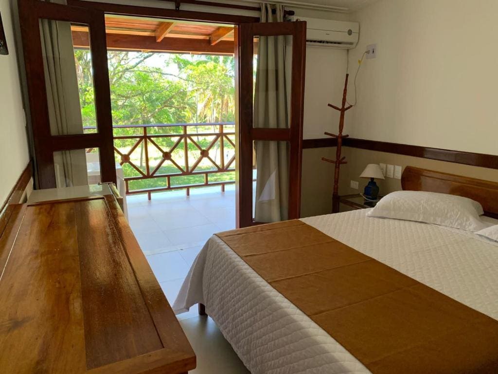 Double Room with Balcony room - Image 3