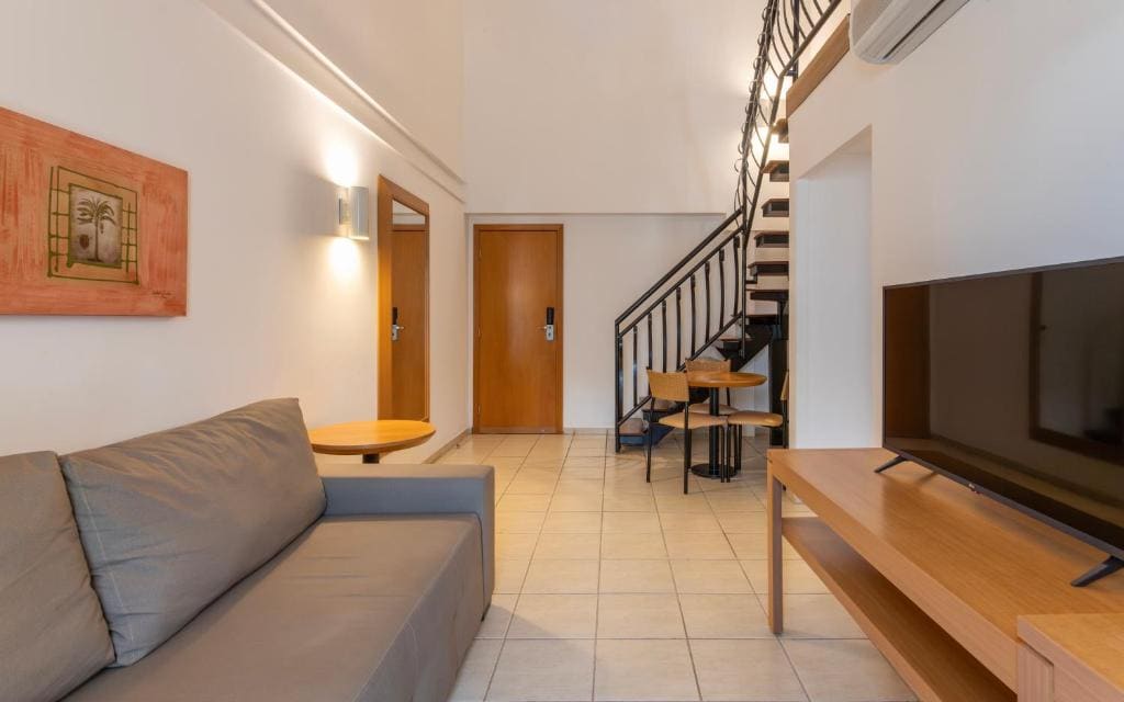 Master Suite with Access to Hot Park and Parque das Fontes room - Image 2