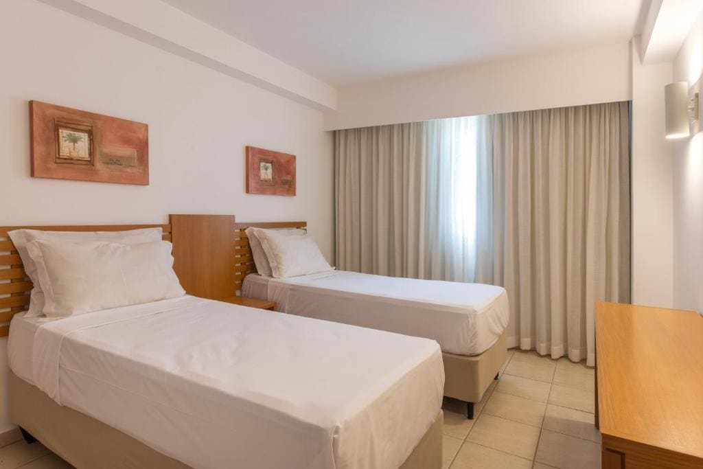 Master Suite with Access to Hot Park and Parque das Fontes room - Image 1