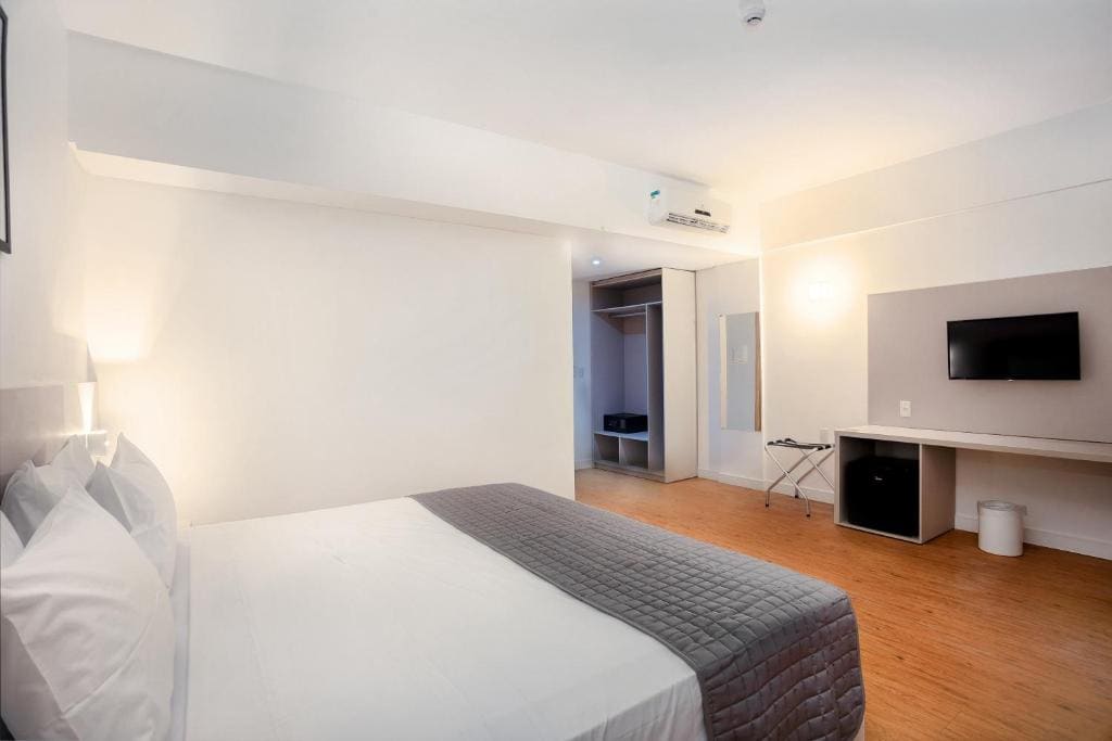 Apartment room - Image 1