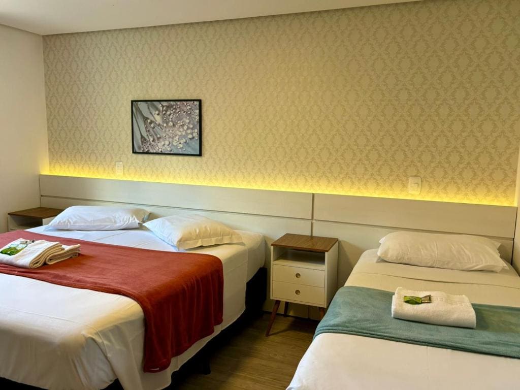 Luxo Superior Triplo room - Image 3