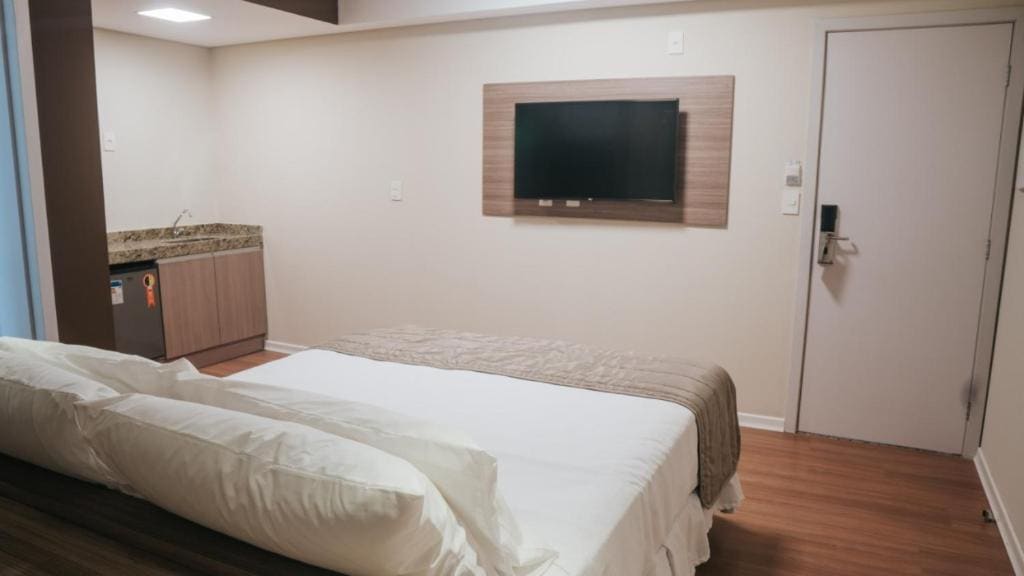 Suite with Balcony room - Image 2