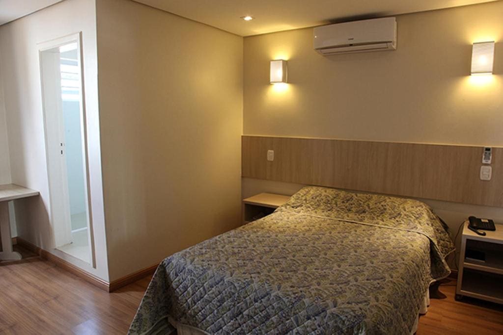 Room with Double Bed room - Image 1
