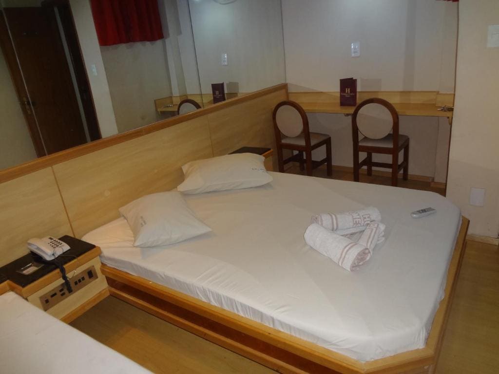 Standard Triple Room room - Image 2
