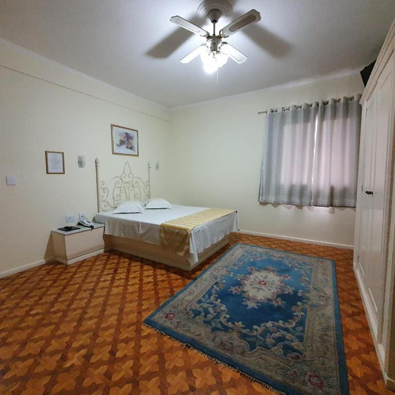 Comfort Quadruple Room room - Image 3