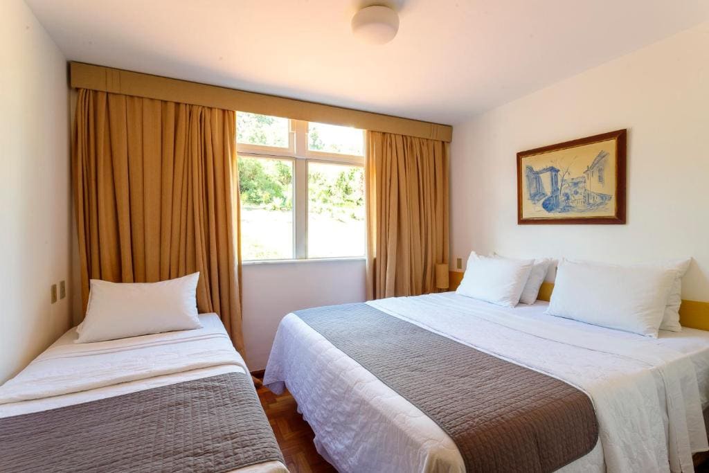 Deluxe Triple Room room - Image 1