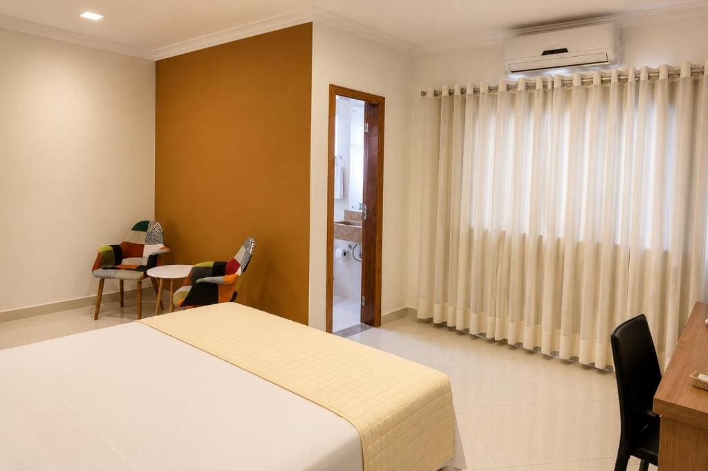 Executive Suite room - Image 1