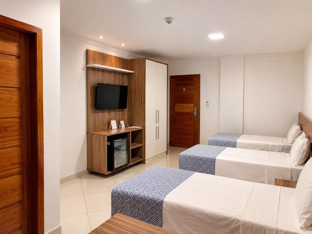 Executive Triple Room room - Image 1