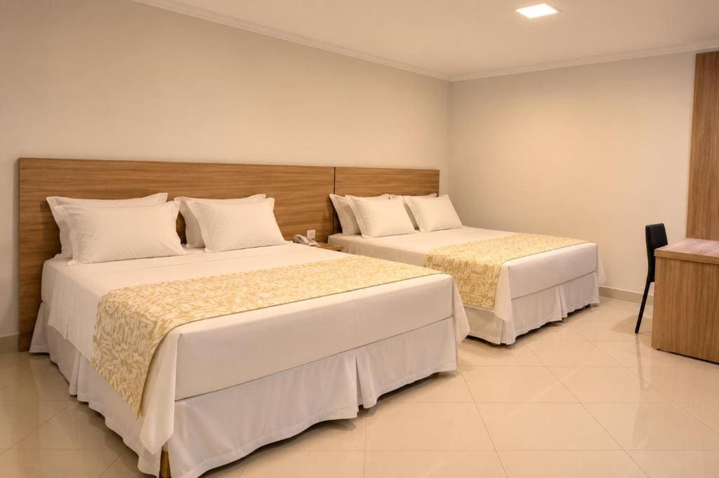Family Room room - Image 1