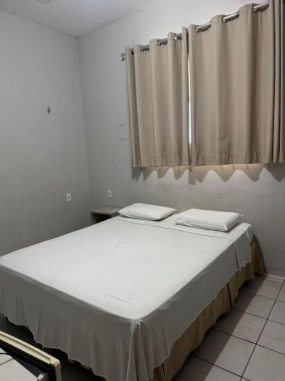 Deluxe Double or Twin Room room - Image 3