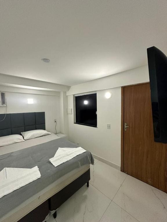 Deluxe Junior Suite room - Image 1