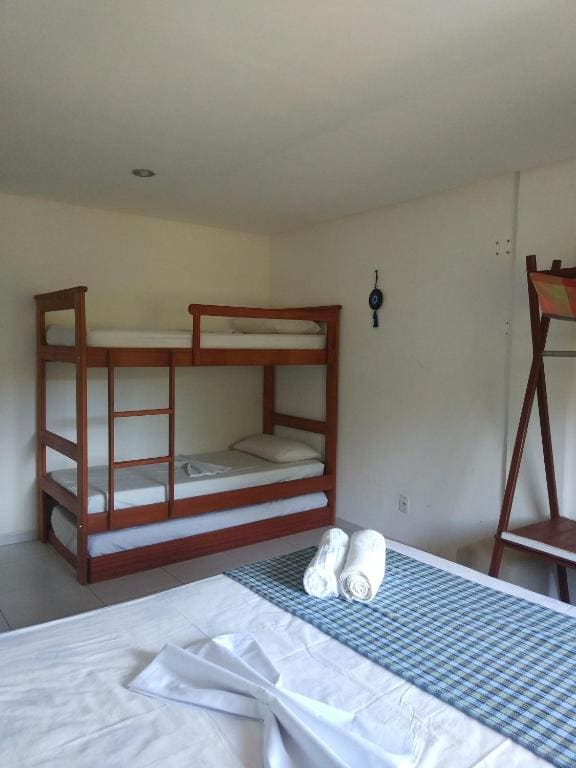Superior Family Room room - Image 2