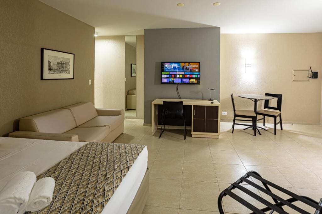 Superior King Room room - Image 1