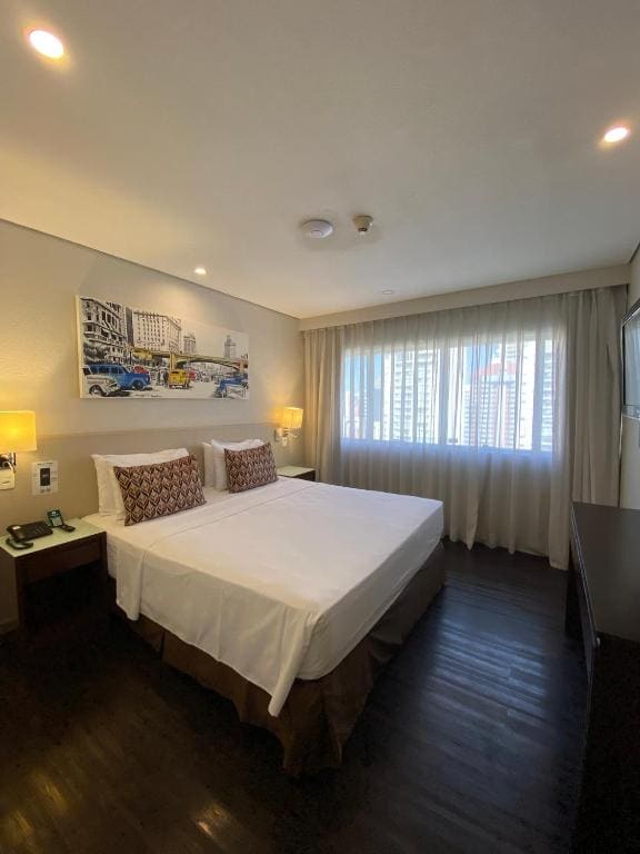 Executive Suite room - Image 1