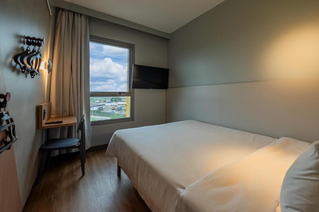 Standard Double Room room - Image 3