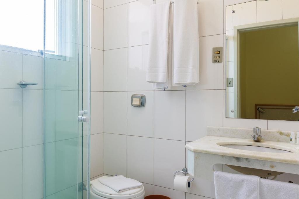 Standard Twin Room room - Image 2