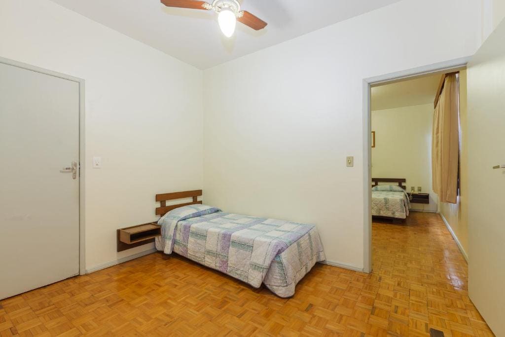 Standard Triple Room room - Image 1
