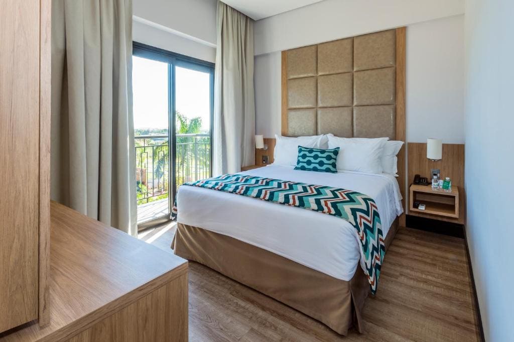 Suite with Pool View room - Image 3