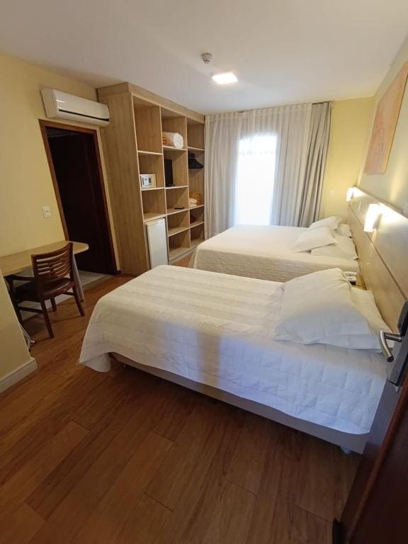 Apartment (3 Adults) room - Image 1