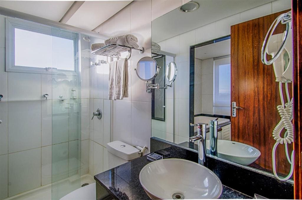 Deluxe Twin Room room - Image 2