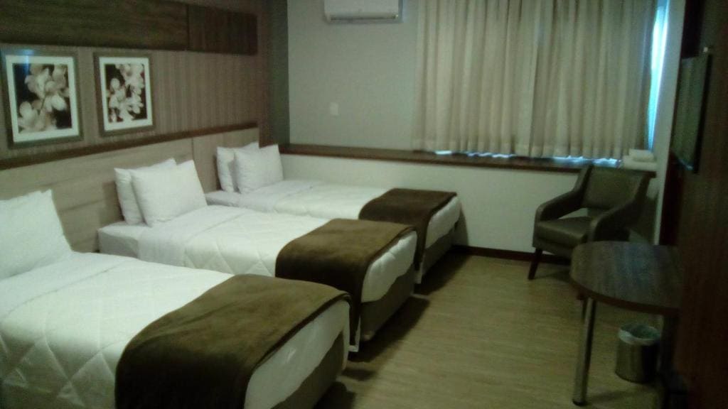 Luxury Triple Room room - Image 3