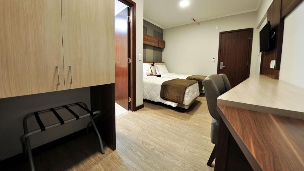 Deluxe Twin Room room - Image 1