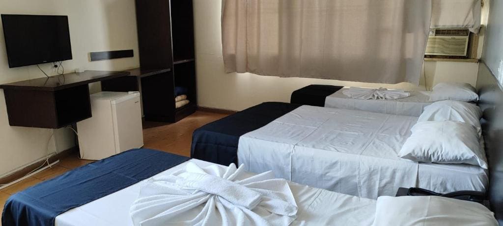 Standard Triple Room room - Image 2