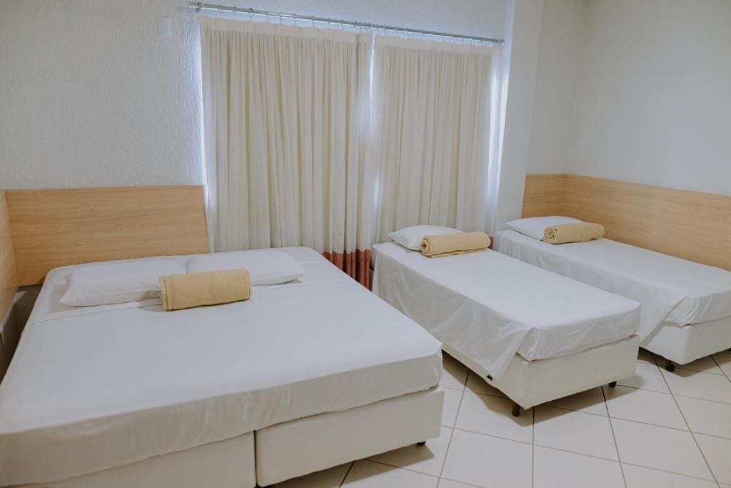 Deluxe Quadruple Room room - Image 2