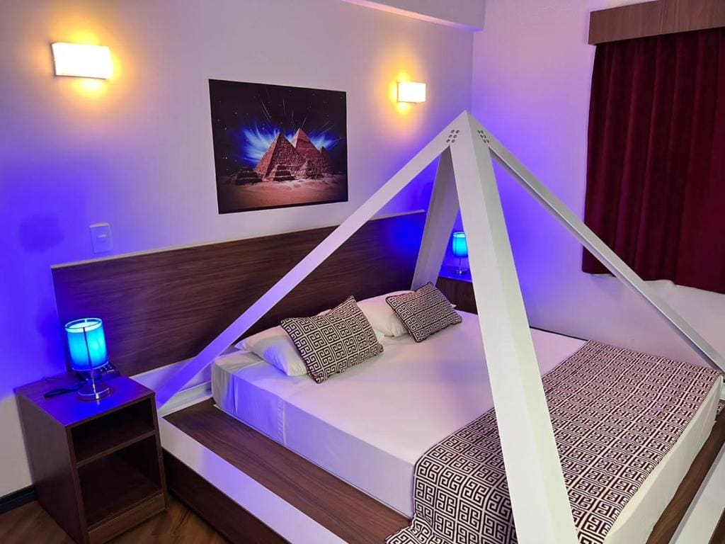 Deluxe Twin Room room - Image 3