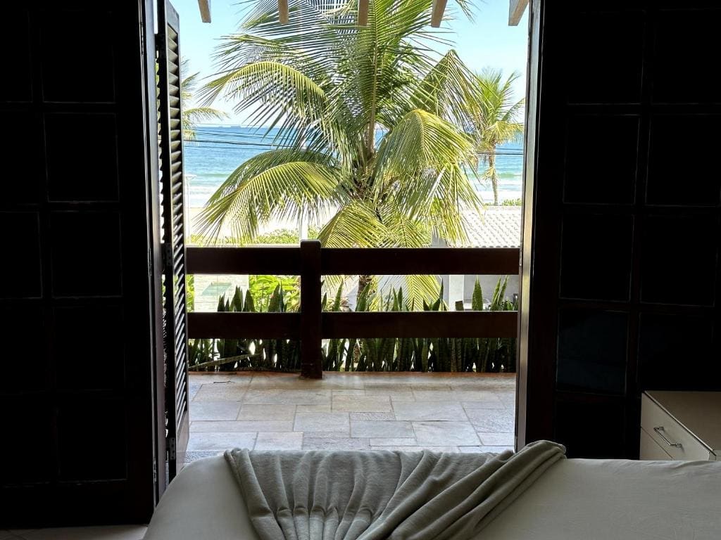 King Suite with Sea View room - Image 1
