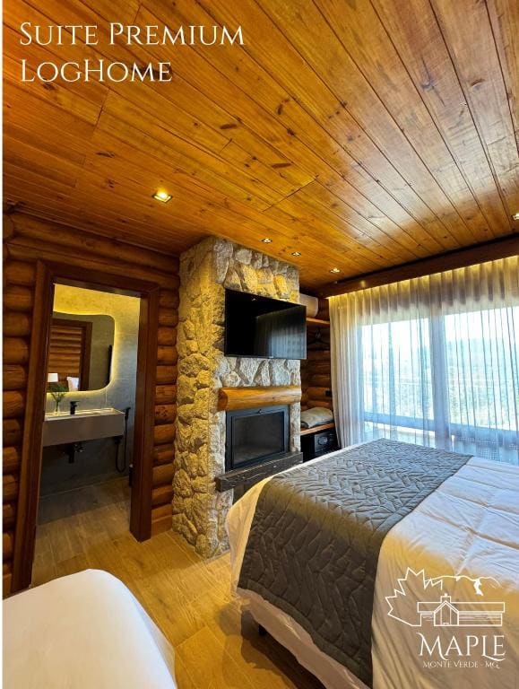 Suite with Mountain View room - Image 3